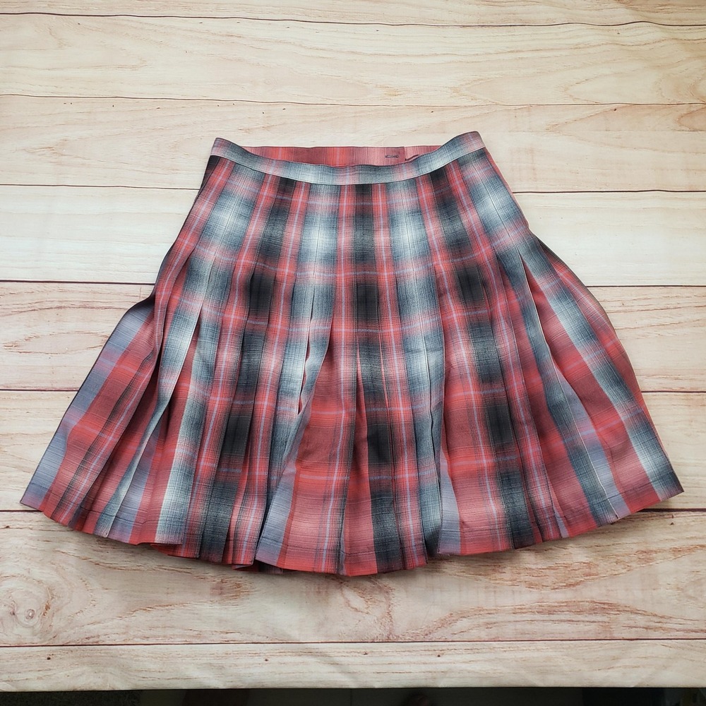 Pendleton Skirt Womens 12 Red Gray Black Plaid Pleated 100% Virgin Wool Made USA